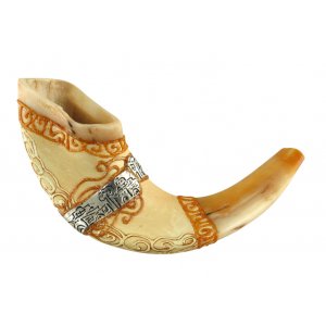 Light Ram's Horn shofar with Hand Painted Jerusalem design