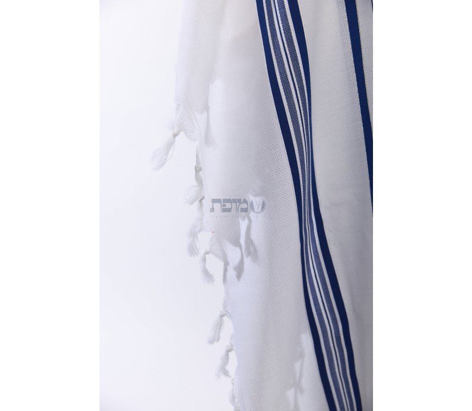 Victory LaMenatzeach Wool Tallit Non Slip Prayer Shawl - Royal Blue