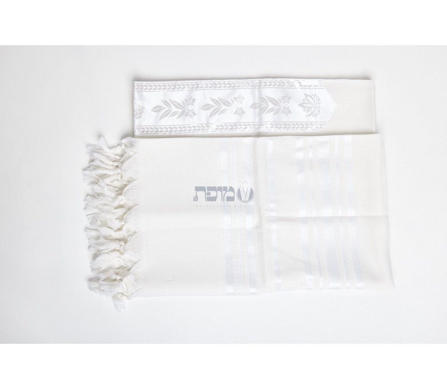Yishtabach Praise Wool Non Slip Prayer Shawl - Shiny White Stripes